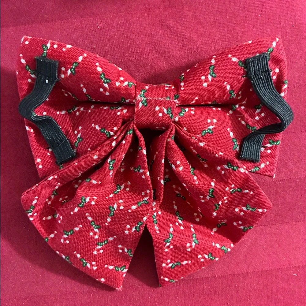 Lionet Paws Christmas Candy Cane Dog Collar & Bow Tie Set